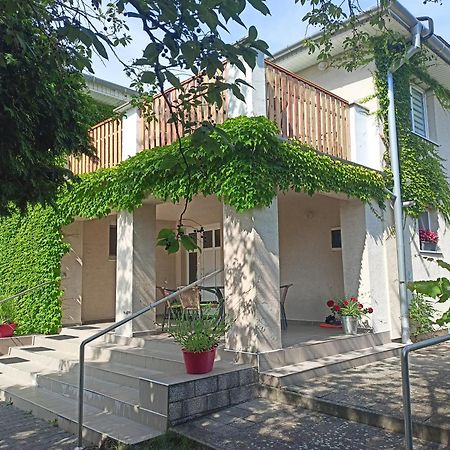 Hotel Dom v Záhrade Podhájska Exterior foto